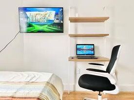 1078 DeKalb Ave in Brooklyn, NY - Building Photo