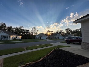 585 Riverwalk Cir in Freeport, FL - Building Photo - Building Photo