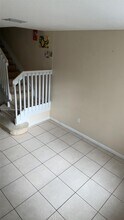 3390 NE 13th Cir Dr in Homestead, FL - Foto de edificio - Building Photo