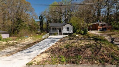 665 S Eugenia Pl NW in Atlanta, GA - Building Photo - Building Photo