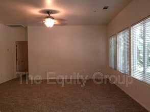122 N Roeben St in Visalia, CA - Building Photo - Building Photo