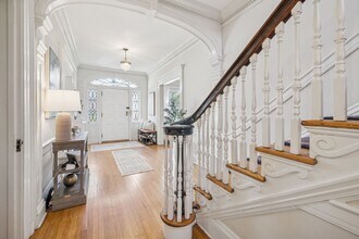 258 Ridgewood Ave in Glen Ridge, NJ - Building Photo - Building Photo