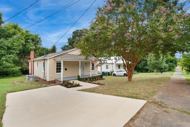 1236 Berkeley St in Durham, NC - Building Photo - Building Photo