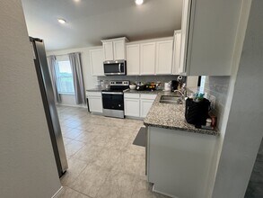 8506 Stonehollow in Temple, TX - Building Photo - Building Photo