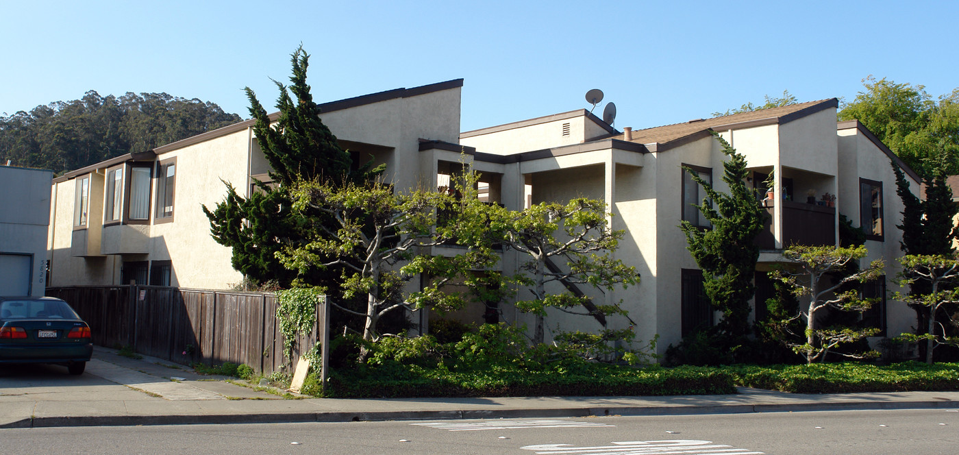 5806 Central in El Cerrito, CA - Building Photo