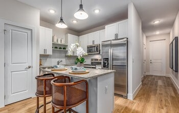 Cacema Townhomes in Kissimmee, FL - Foto de edificio - Building Photo