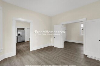 4643 S Water Ave in Portland, OR - Building Photo - Building Photo