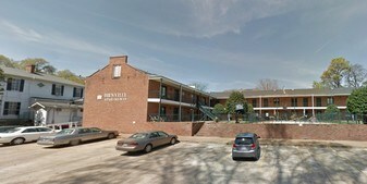 Bienville Apartments in Natchez, MS - Building Photo
