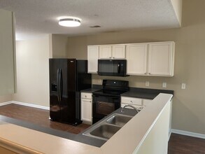 25 Waterway Dr, Unit 1E in Bluffton, SC - Building Photo - Building Photo