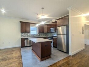 173 Halladay St in Jersey City, NJ - Foto de edificio - Building Photo