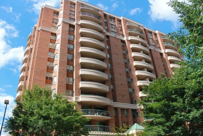 property at 4808 Moorland Ln