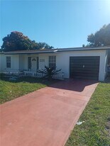 6280 SW 8th Pl in North Lauderdale, FL - Building Photo