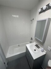 609 E 96th St in Brooklyn, NY - Foto de edificio - Building Photo