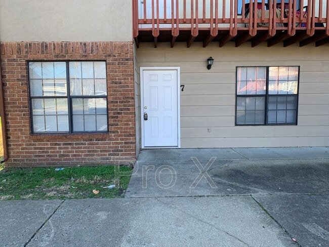 property at 1021 S St Louis Ave