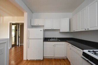 345 Park Ave in Glencoe, IL - Foto de edificio - Building Photo