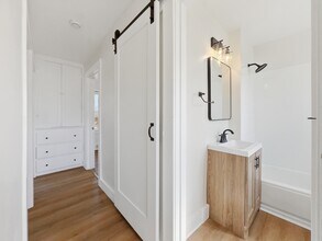 41 W George Ave in Hazel Park, MI - Building Photo - Building Photo