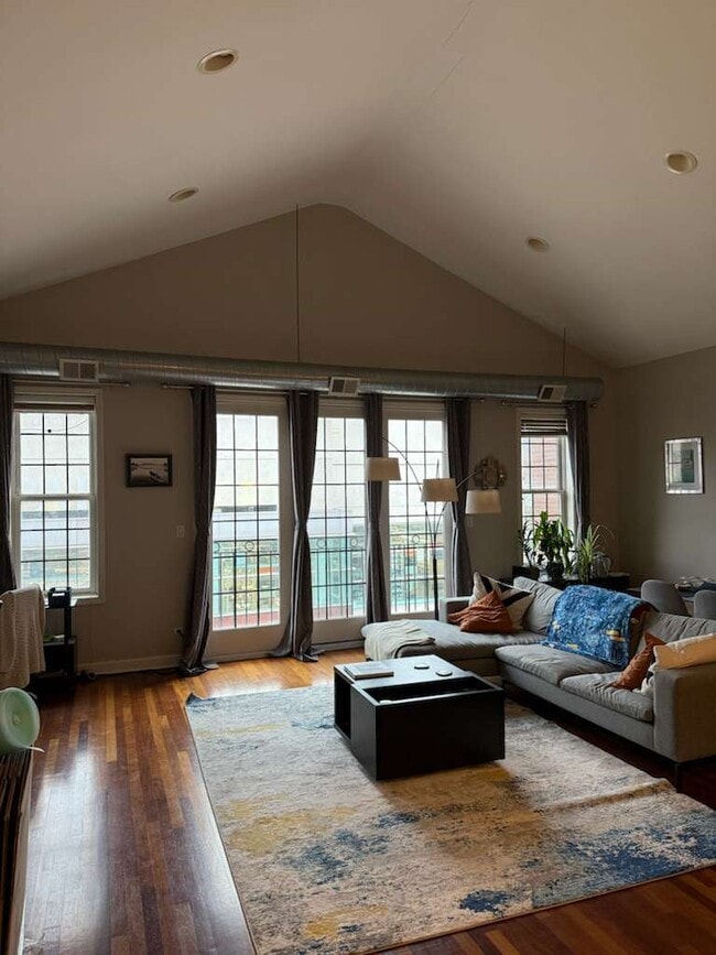 2650 N Halsted St in Chicago, IL - Building Photo - Building Photo