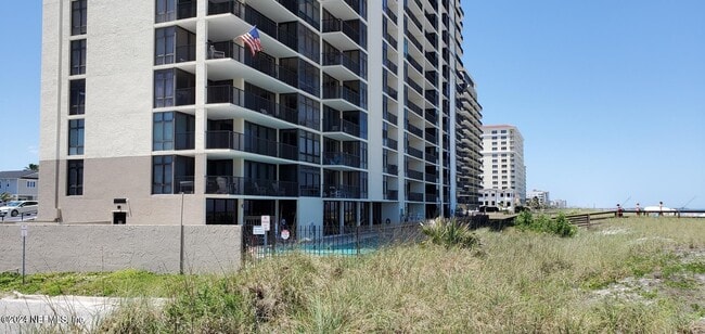 1301 1st St S in Jacksonville Beach, FL - Building Photo - Building Photo