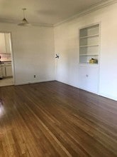 2818 S Barrington Ave in Los Angeles, CA - Building Photo - Building Photo