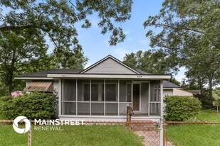 3114 N 3rd St Cir in Jacksonville, FL - Building Photo