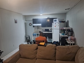 6771 Freedom St in Hollywood, FL - Building Photo - Building Photo