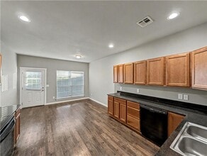 862 Oakwood Ct in Centerton, AR - Building Photo - Building Photo