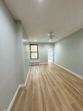 294 Barrow St in Jersey City, NJ - Building Photo - Building Photo