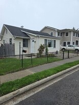 30 Julian Pl in Island Park, NY - Building Photo