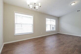 13621 Meadowpark Ave in Orlando, FL - Building Photo - Building Photo