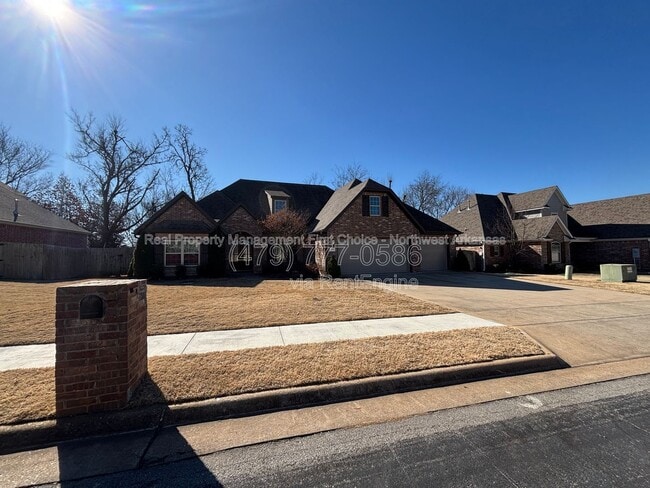 1919 Sicily Ave in Lowell, AR - Building Photo - Building Photo