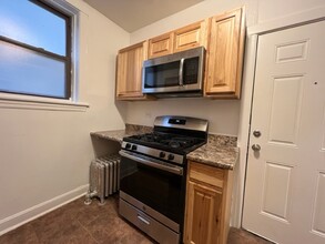 5927 N Paulina St, Unit 2W in Chicago, IL - Building Photo - Building Photo
