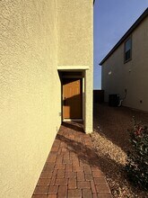 6038 Swift Lariat St in Las Vegas, NV - Building Photo - Building Photo