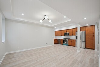 1635 W Warren Blvd in Chicago, IL - Building Photo - Building Photo