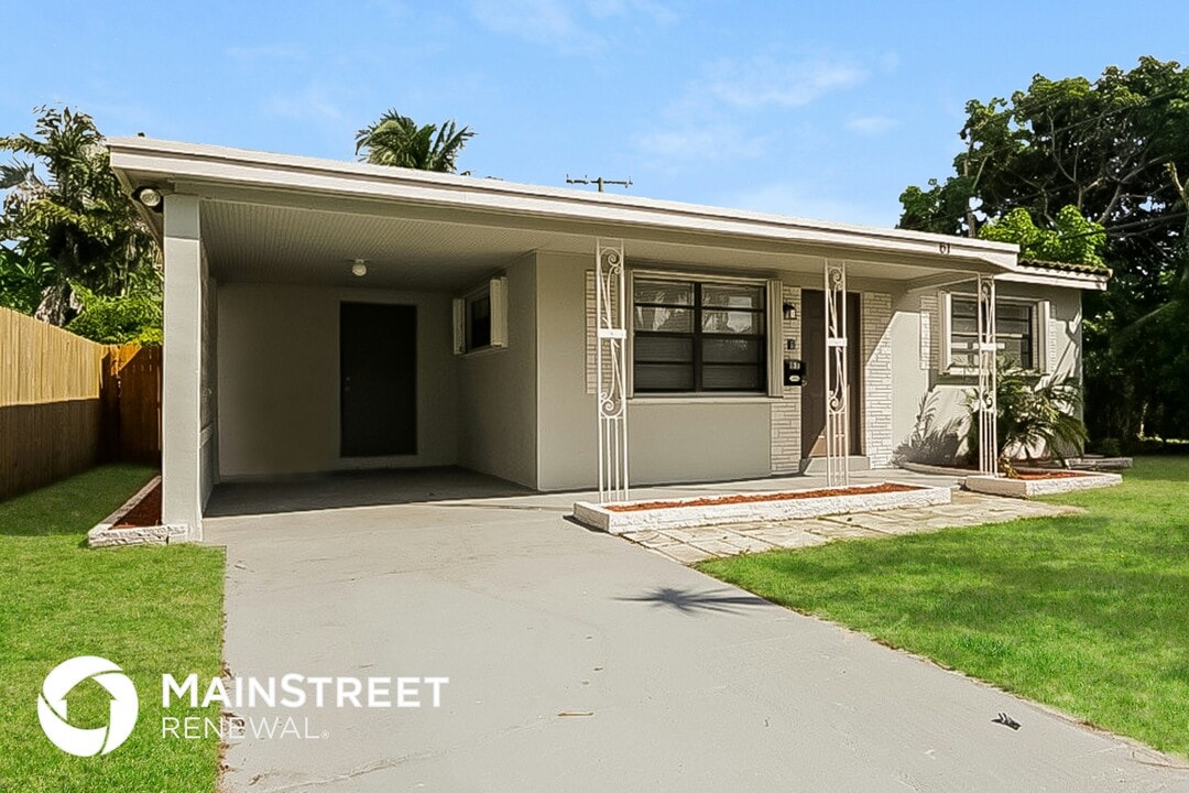 61 NW 48th St in Fort Lauderdale, FL - Building Photo