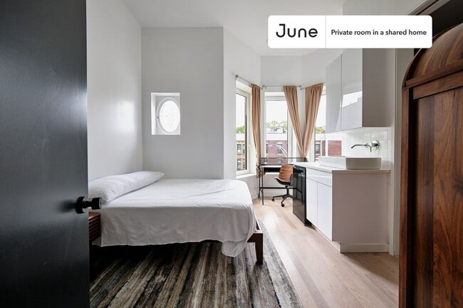 Private bedroom in 4 bed/4 bath Home in Brooklyn, NY - Foto de edificio - Building Photo