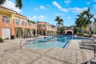 11010 Legacy Dr in Palm Beach Gardens, FL - Foto de edificio - Building Photo