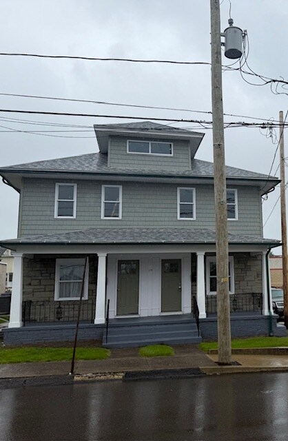 115 Oak St in Old Forge, PA - Building Photo
