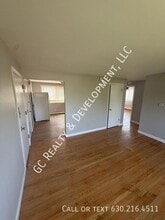 18429 Torrence Ave in Lansing, IL - Building Photo - Building Photo