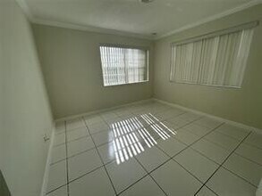 3614 Taylor St in Hollywood, FL - Building Photo - Building Photo