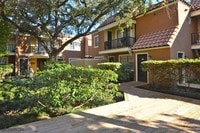 Trafalgar Apartments photo'