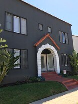 622 N Irving Blvd, Unit 624 1-2 in Los Angeles, CA - Building Photo