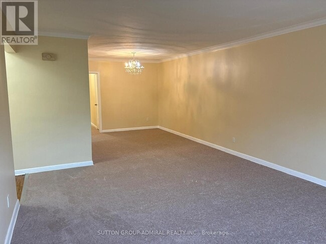 property at 20 Meadowbrook Rd