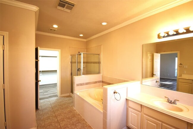 2835 Briarhurst Park