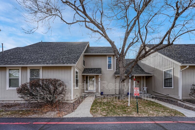 2639 S Xanadu Way in Aurora, CO - Building Photo