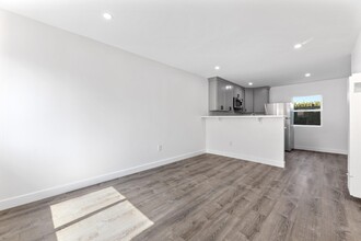 1308 N Mulberry St in Compton, CA - Building Photo - Building Photo