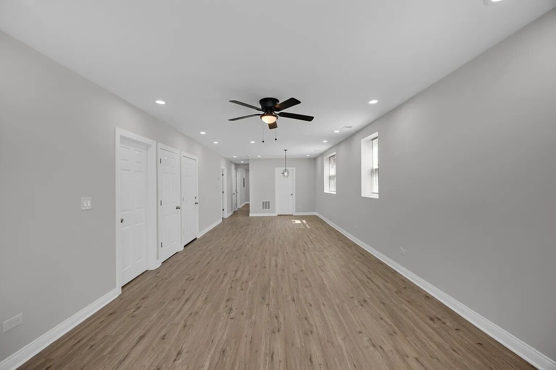 6807 S Paulina St, Unit 2 in Chicago, IL - Building Photo