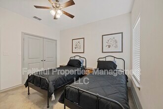 16246 County Rd 4100 in Lindale, TX - Foto de edificio - Building Photo