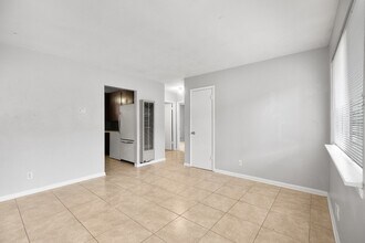 5605 1/2 Jim Hogg Ave in Austin, TX - Building Photo - Building Photo