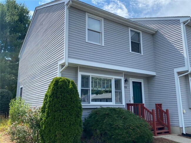 154 Bear Hill Rd in Cumberland, RI - Building Photo - Building Photo