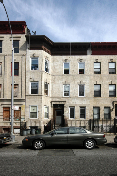 731 Macdonough St in Brooklyn, NY - Building Photo